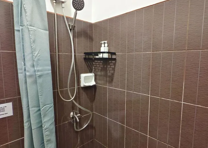 U4 La Guardia Townhouse 2 Bedroom Unit Free Parking Near It Park Cebu