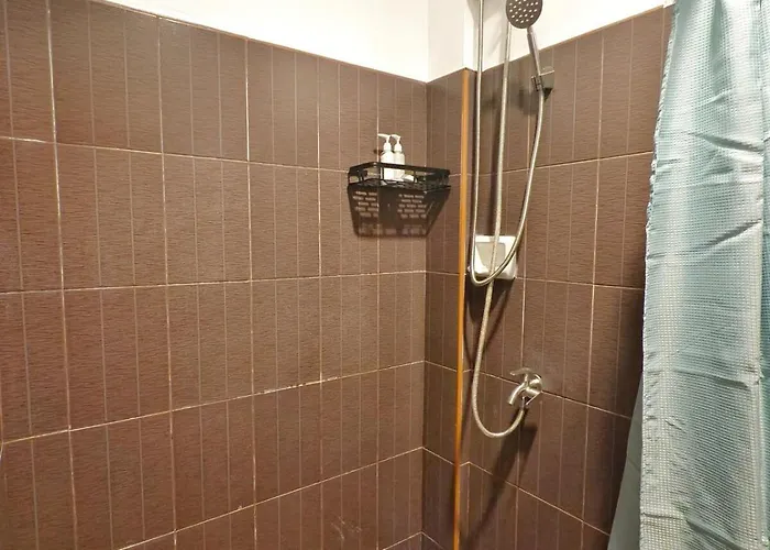 Apartment U4 La Guardia Townhouse 2 Bedroom Unit Free Parking Near It Park Cebu