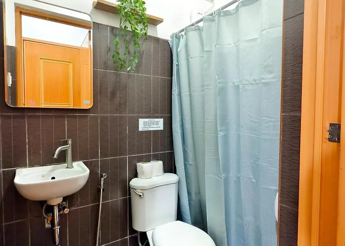 Apartment U4 La Guardia Townhouse 2 Bedroom Unit Free Parking Near It Park *